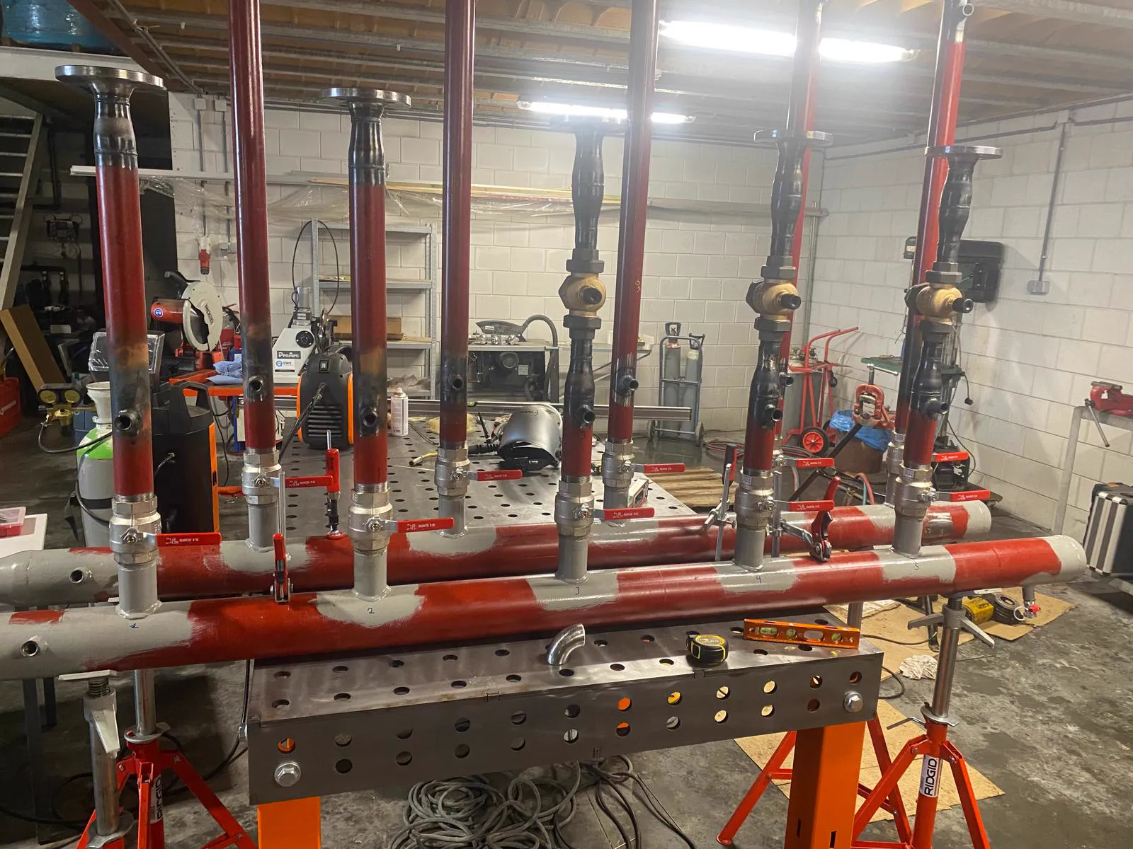 Maatwerkcollector in opbouw in het atelier in Lendelede